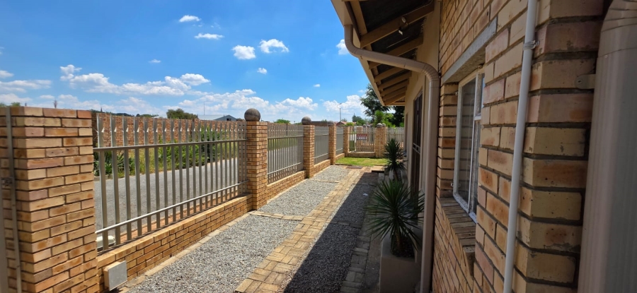 4 Bedroom Property for Sale in Collerville North West